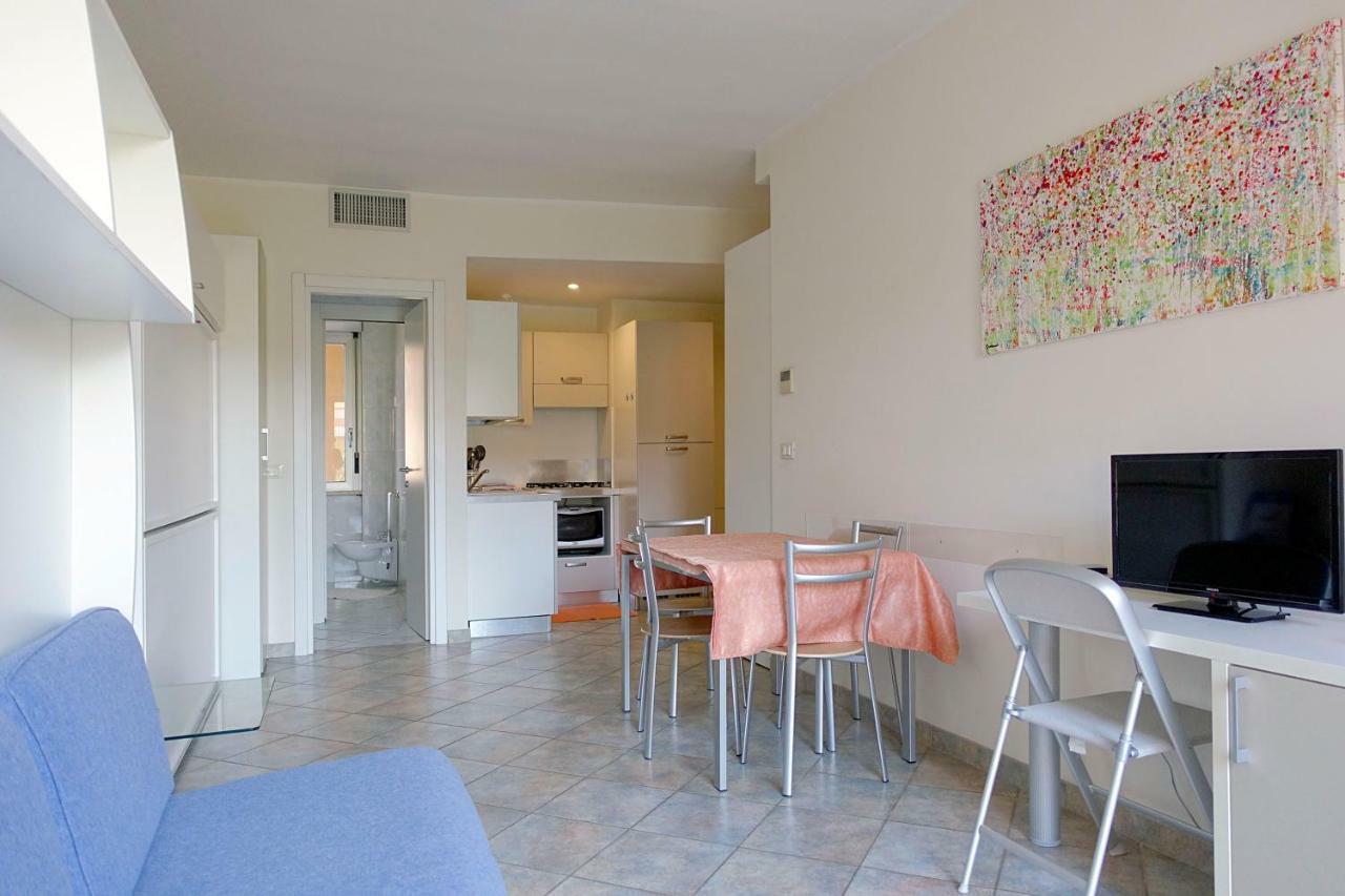 Residence Greco San Bartolomeo Al Mare Exterior foto